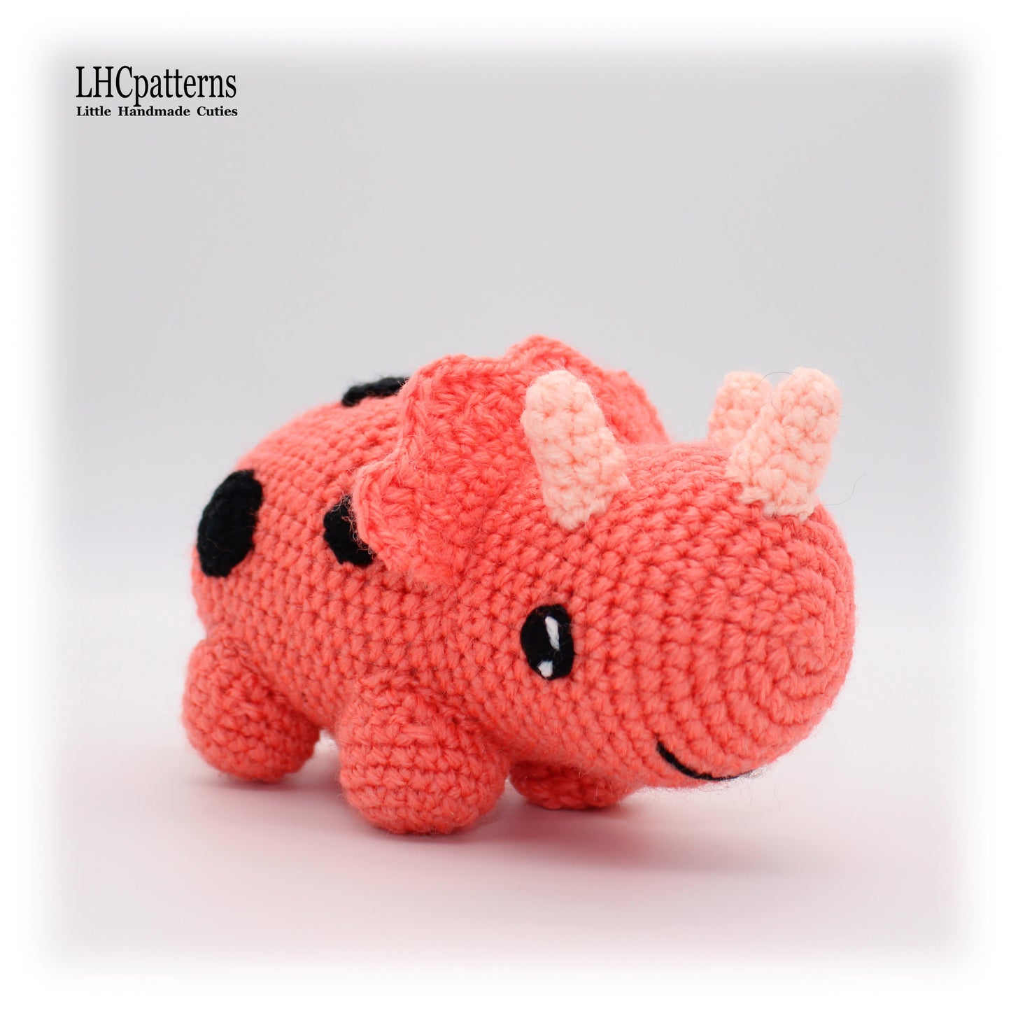 crochet triceratops dinosaur