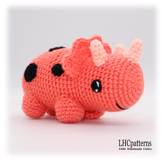 crochet triceratops dinosaur