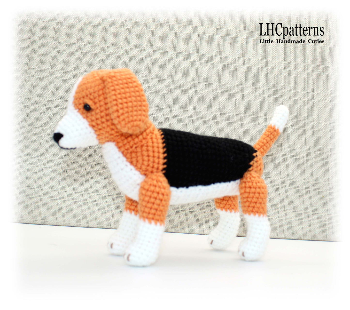 crochet beagle dog